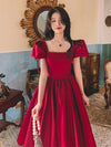 Robe de fiançailles rouge vin d&#39;hiver en satin pour princesse française quotidienne